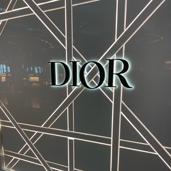 Meet your Posher, Melinda - Picture 3 of 14